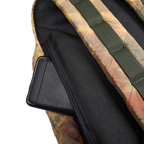 Paper. Backpack Pria Motif Gambino Tye Die Backpack Cream