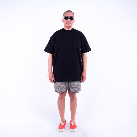 Six Variant Black