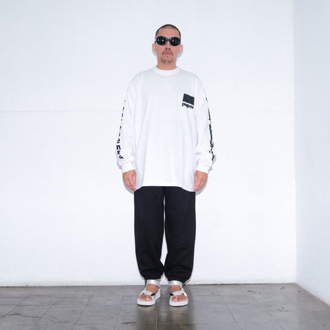 Fecade White